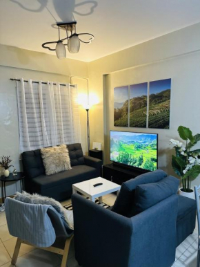 City Haven: Modern Condo Retreat